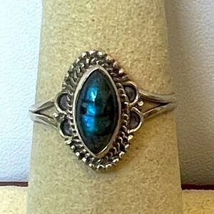 Elegant 925 Sterling Silver and Labradorite Ring, Size 7.25